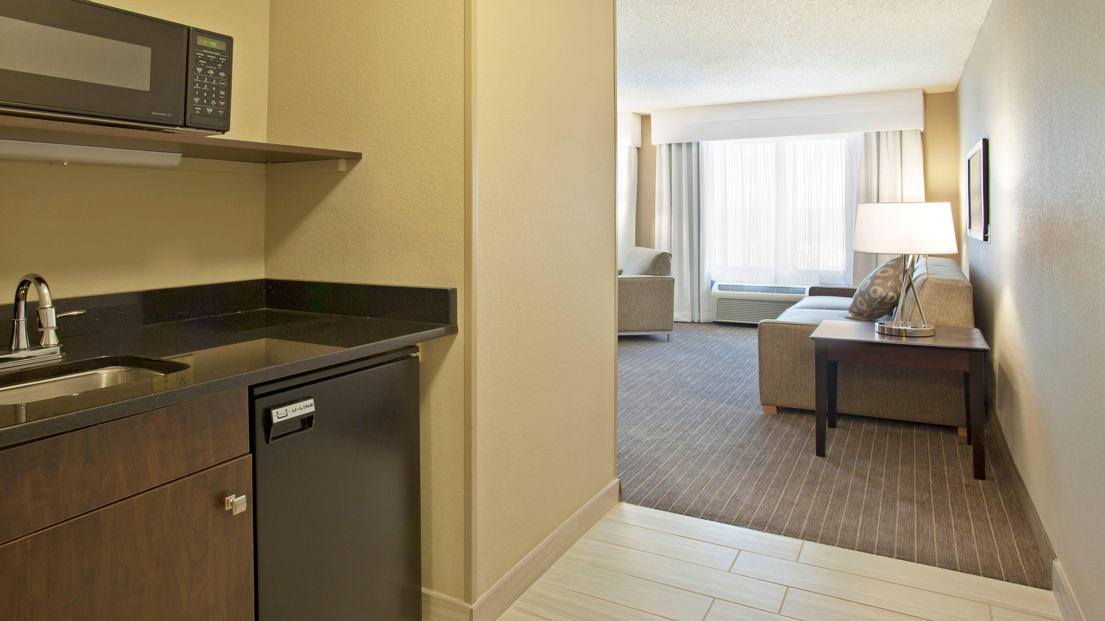 Holiday Inn Express Hotel & Suites Minneapolis - Minnetonka, An Ihg Hotel Экстерьер фото