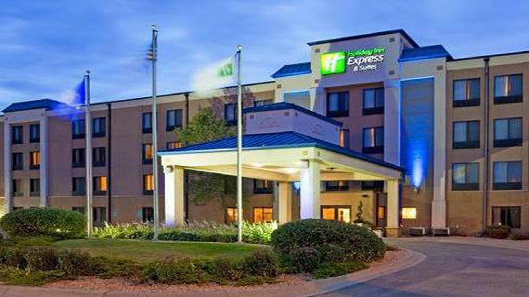 Holiday Inn Express Hotel & Suites Minneapolis - Minnetonka, An Ihg Hotel Экстерьер фото